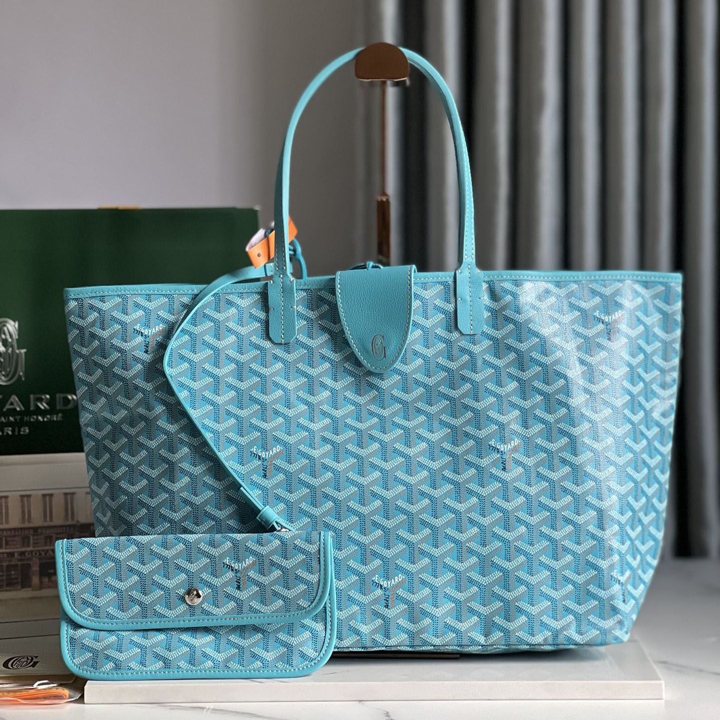 Go*ard shopping bags